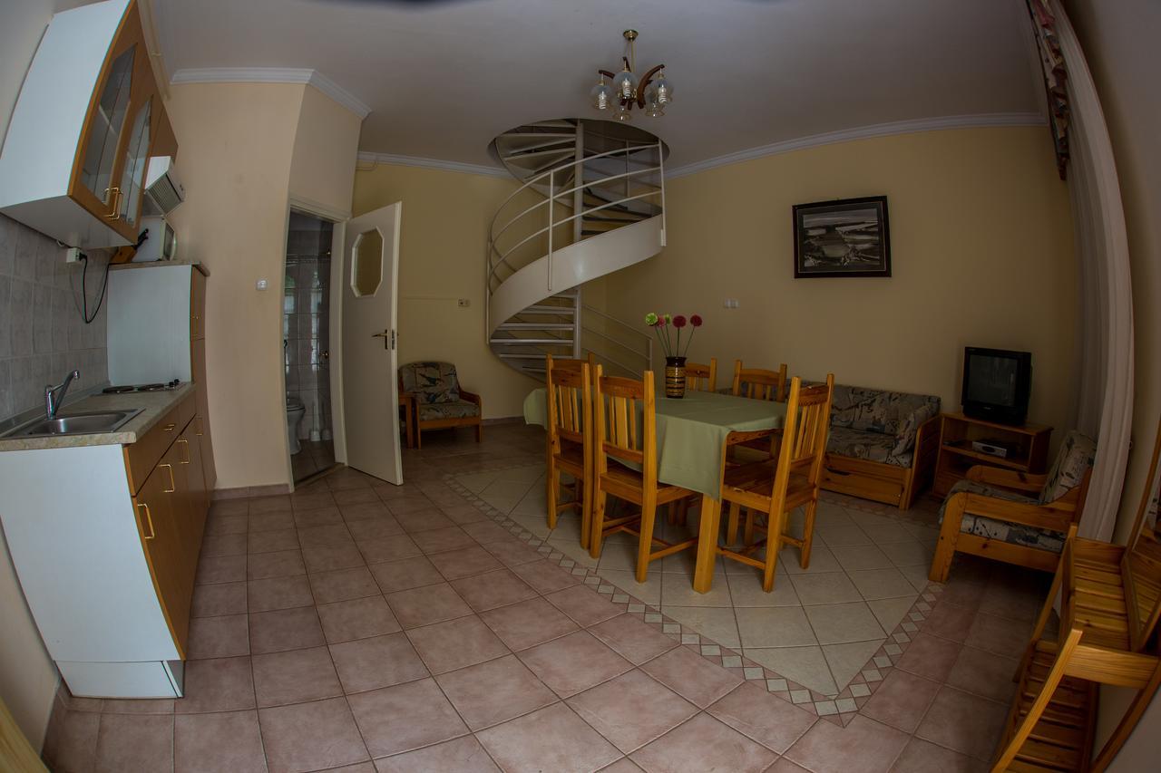 Aqua Line Apartmanhaz Hajdúszoboszló 외부 사진
