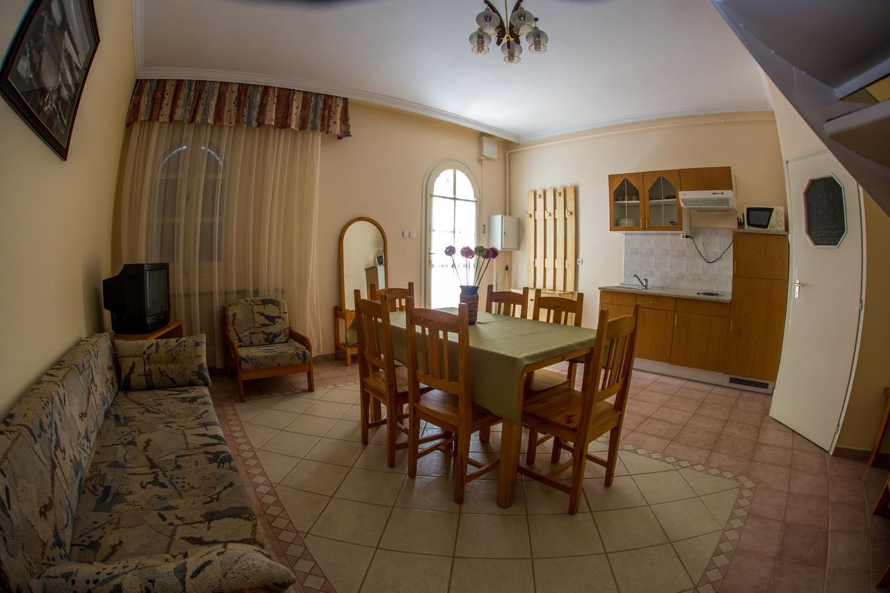 Aqua Line Apartmanhaz Hajdúszoboszló 외부 사진