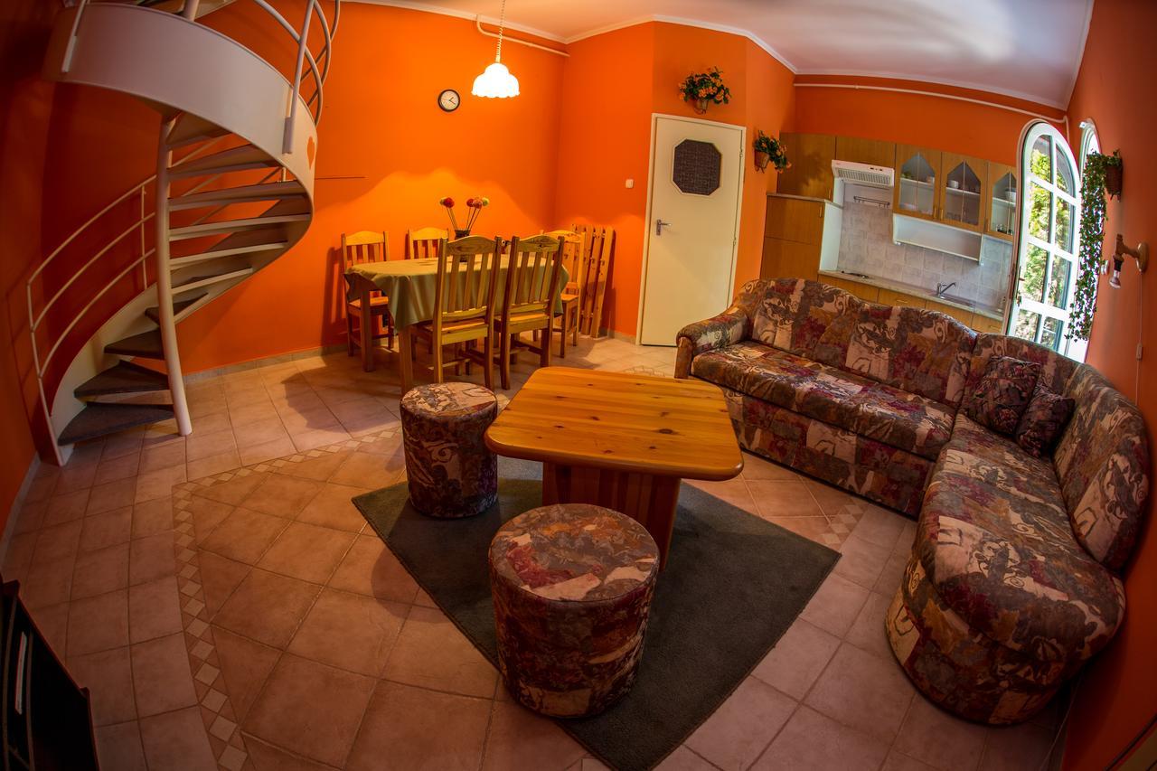 Aqua Line Apartmanhaz Hajdúszoboszló 외부 사진